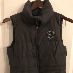 A&F girls vest size XL fits woman’s XS